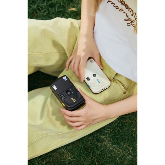 Kodak EC35 Film Camera + FREE Pouch